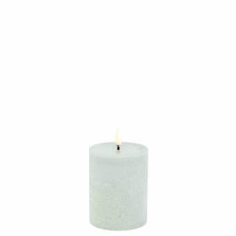 Uyuni stompkaars pillar candle dusty green 7,8 x 10,1 cm