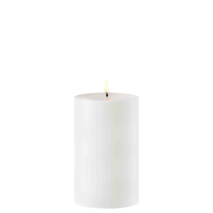 NIEUW Uyuni Outdoor LED pillar candle white 8,4 x 15 cm