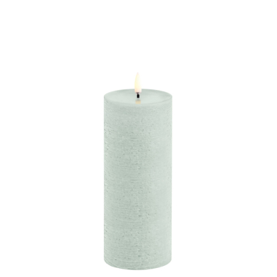 Uyuni stompkaars pillar candle dusty green 7,8 x 20 cm