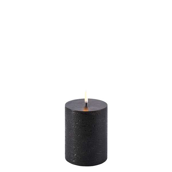 Uyuni stompkaars pillar candle forest black 7,8 x 10,1 cm