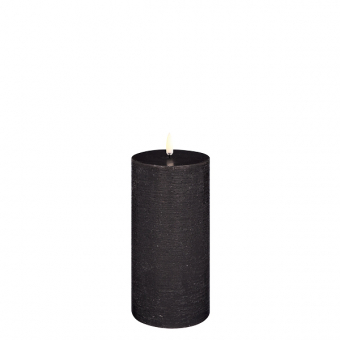 Uyuni stompkaars pillar candle 7,8 x 15,2 cm zwart forest black