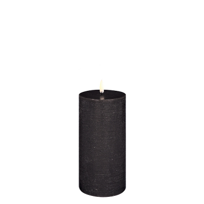 Uyuni stompkaars pillar candle 7,8 x 15,2 cm zwart forest black