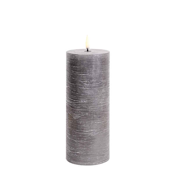 Uyuni stompkaars pillar candle grey 7,8 x 20 cm
