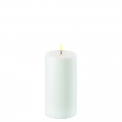 Uyuni Led Pillar Candle Nordic White 10,1 x 15,2 cm