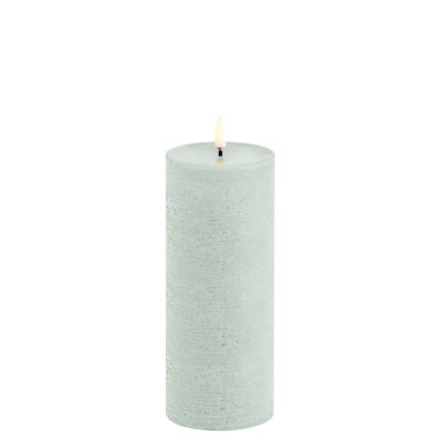 Uyuni stompkaars pillar candle dusty green 7,8 x 20 cm